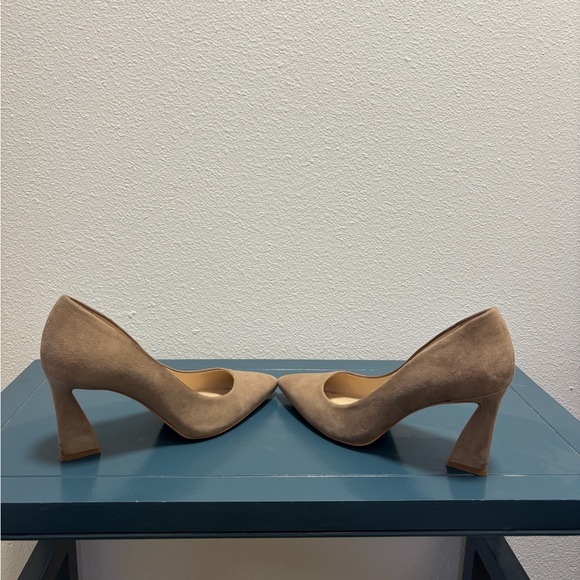 Vince Camuto Hailenda Pumps sz 7.5 - Picture 3 of 4